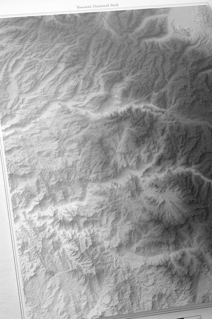 Yosemite - Reliefkarte, Nahaufnahme des strukturierten Fine-Art-Papiers